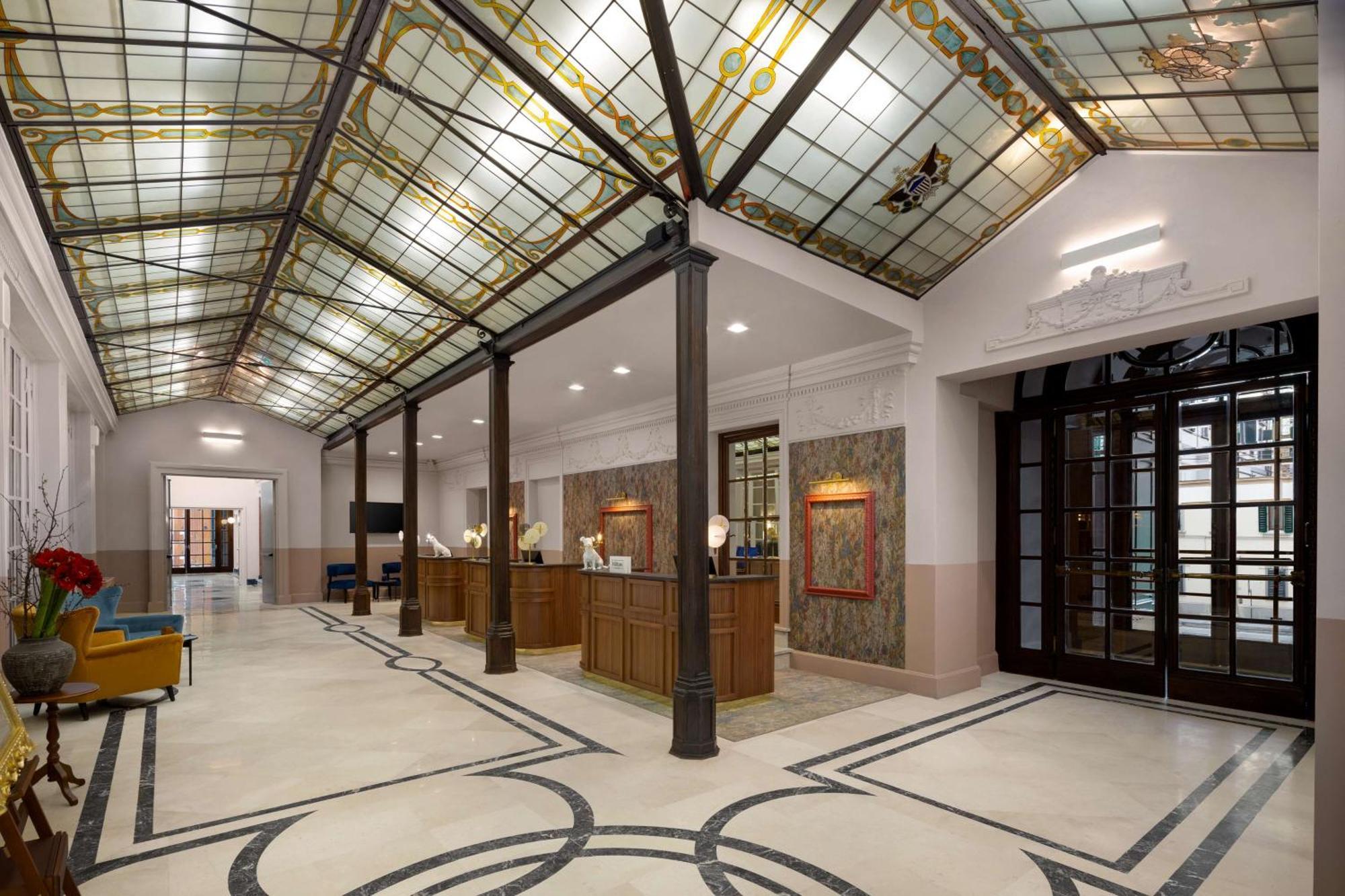Anglo American Florence, Curio Collection By Hilton Florencia