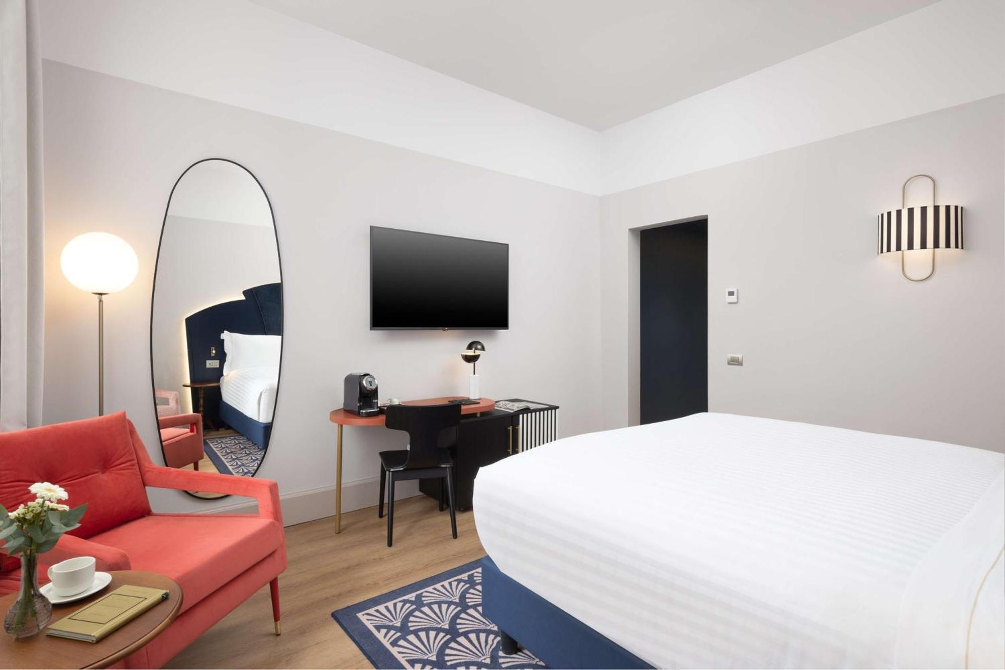 Anglo American Florence, Curio Collection By Hilton Florencia